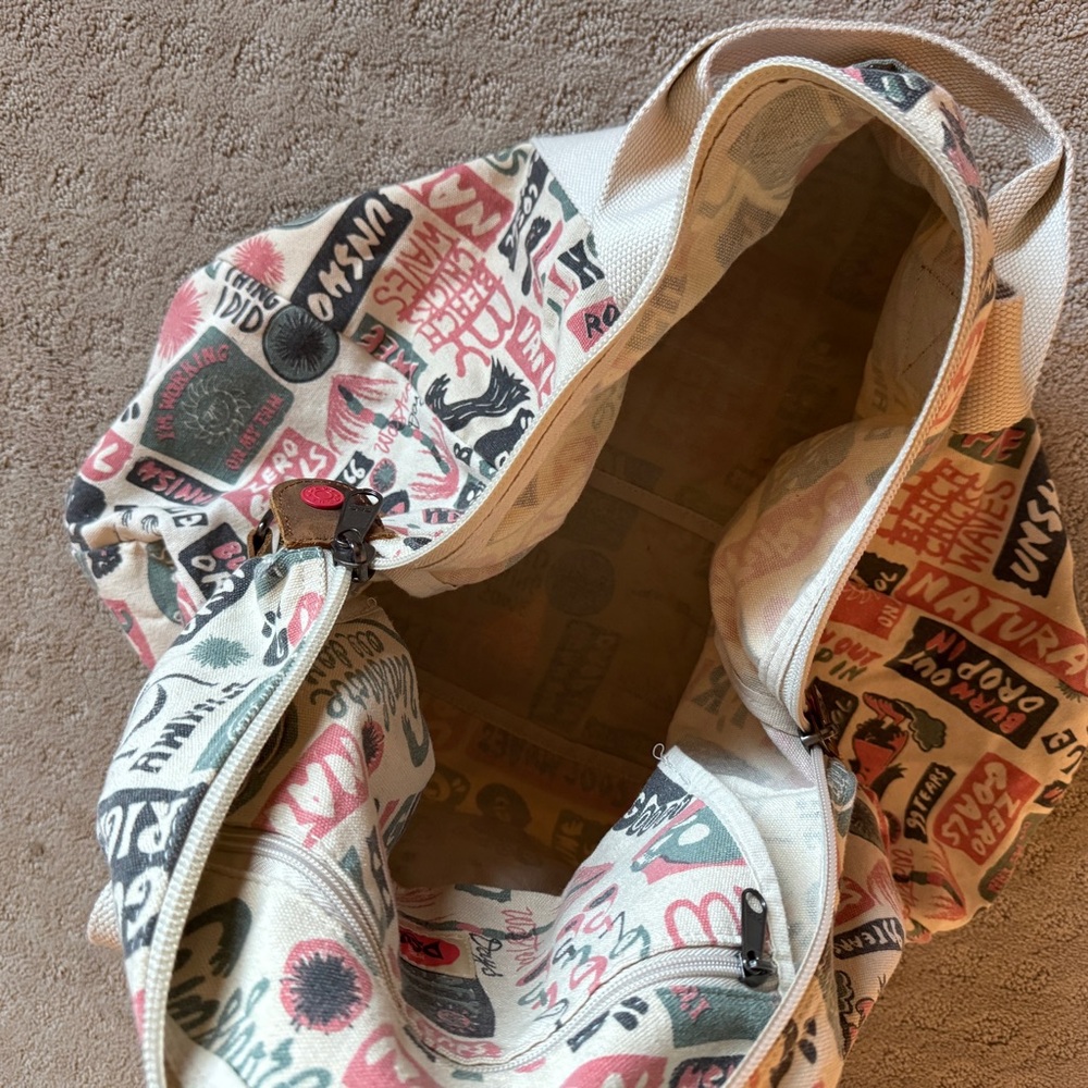 Deus Duffle Bag - image 5